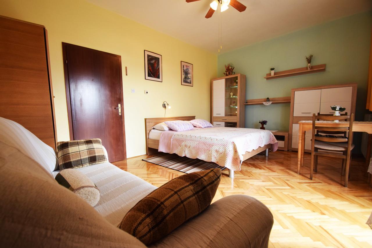 Apartments Mira ستاريغغاد باكلينتسا الغرفة الصورة