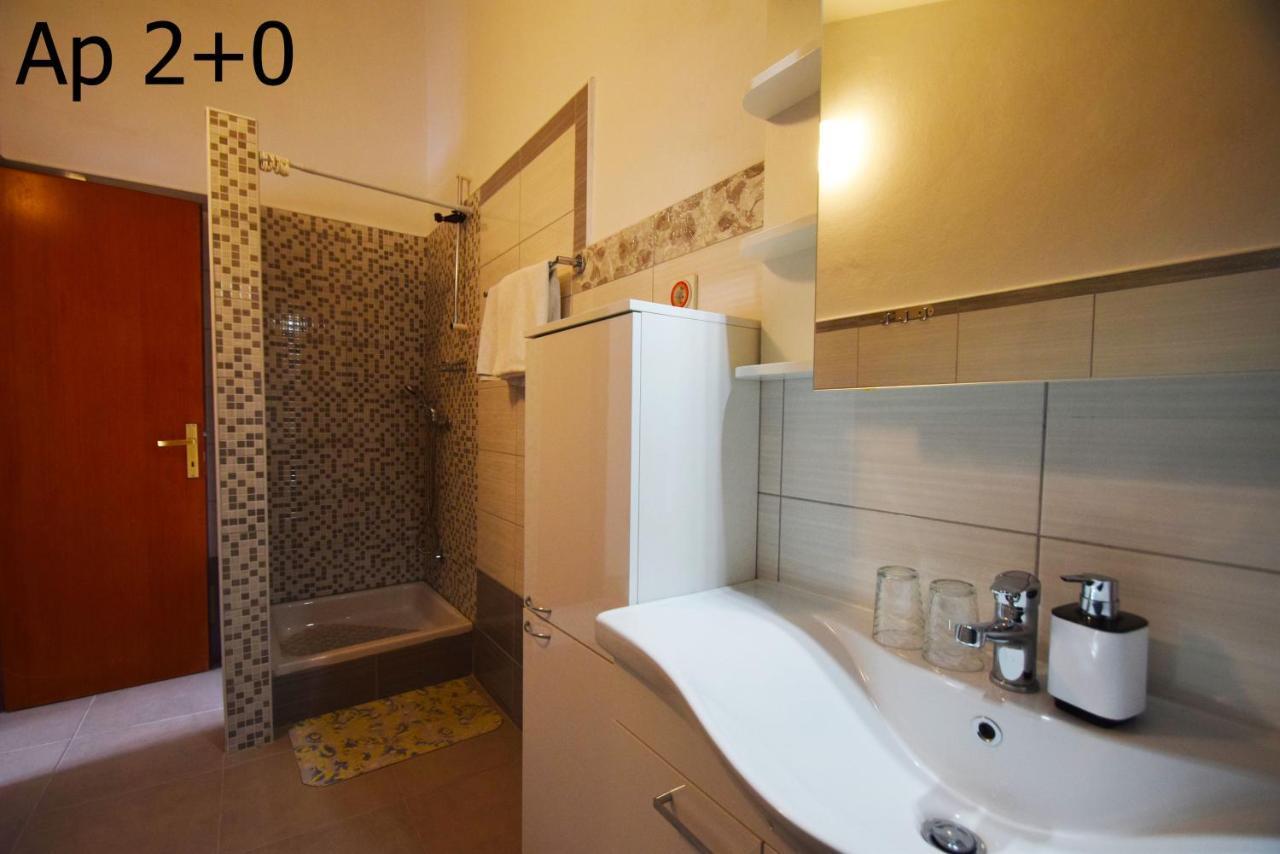 Apartments Mira ستاريغغاد باكلينتسا المظهر الخارجي الصورة